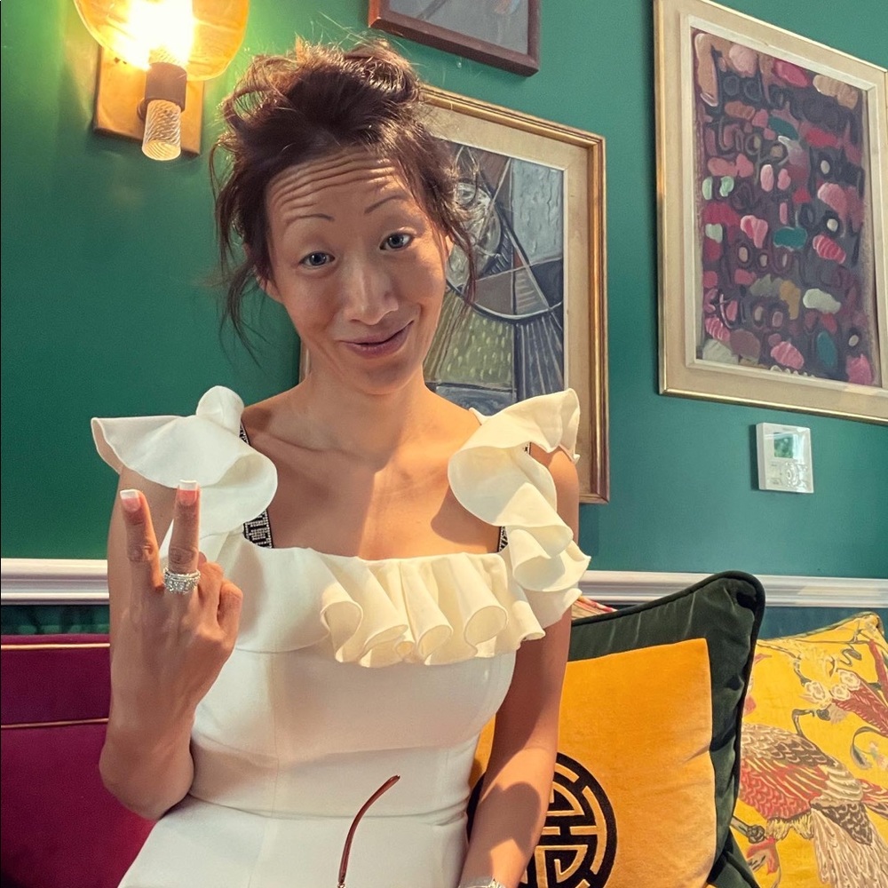 Meet your Posher, Hallie